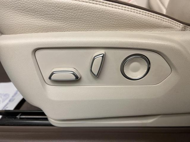 Photo of 2021 Hunter Metallic GMC Yukon