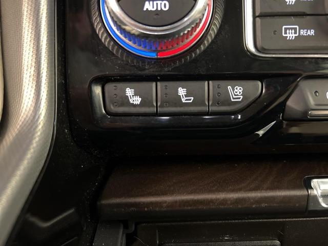 Photo of 2021 Hunter Metallic GMC Yukon