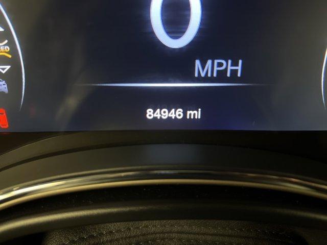 Photo of 2016 Velvet Red Pearlcoat Jeep Grand Cherokee
