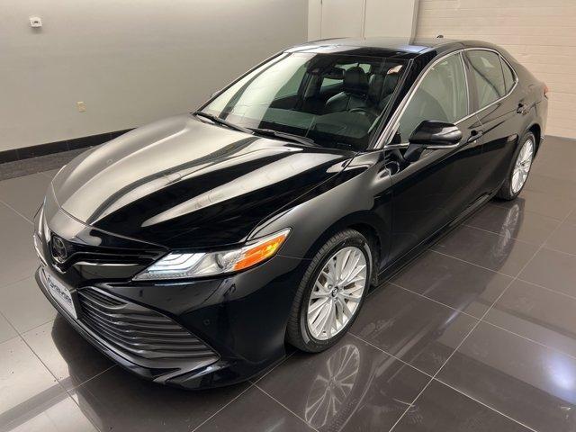 Photo of 2019 Midnight Black Metallic Toyota Camry