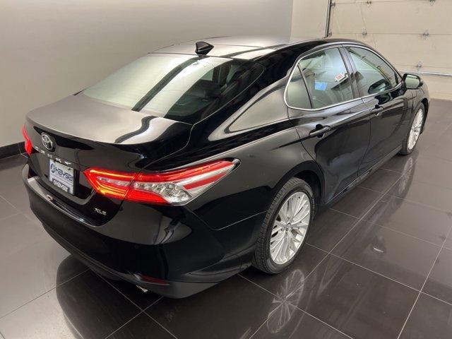 Photo of 2019 Midnight Black Metallic Toyota Camry