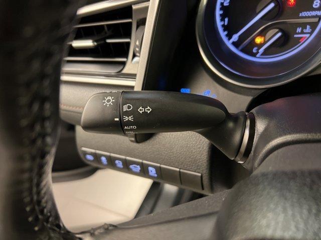 Photo of 2019 Midnight Black Metallic Toyota Camry