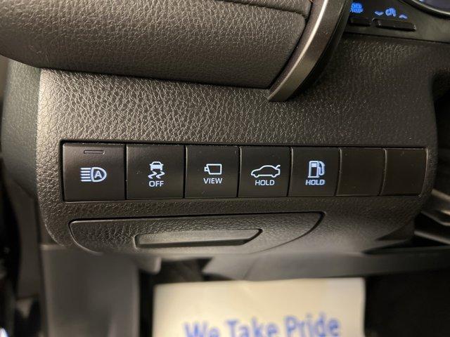 Photo of 2019 Midnight Black Metallic Toyota Camry