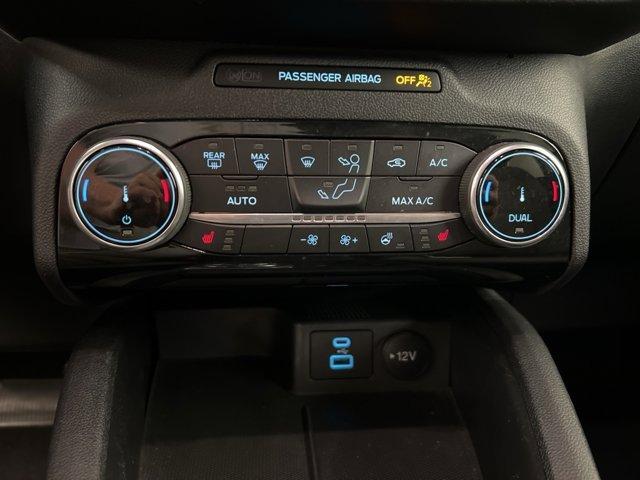 Photo of 2022 Blue Metallic Ford Escape