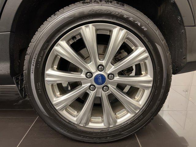 Photo of 2018 Shadow Black Ford Escape