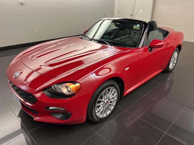 Photo of 2020 Hypnotique Red FIAT 124 Spider