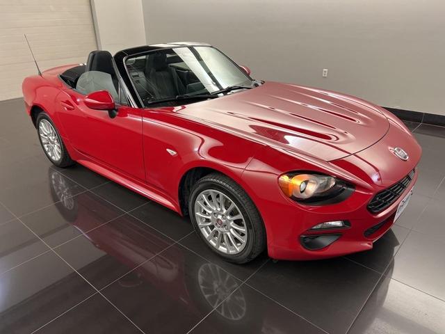 Photo of 2020 Hypnotique Red FIAT 124 Spider