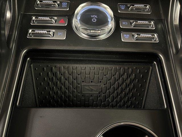 Photo of 2025 White Platinum Clearcoat Metallic Lincoln Nautilus