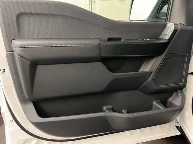Photo of 2025 Oxford White Ford F-150