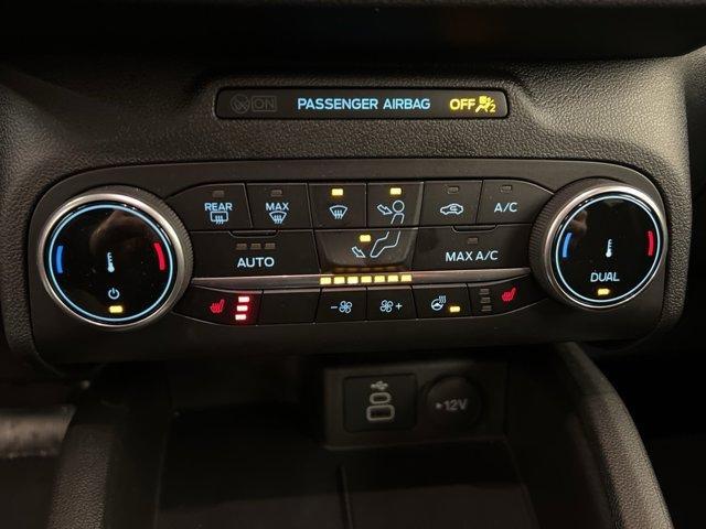 Photo of 2024 Oxford White Ford Escape