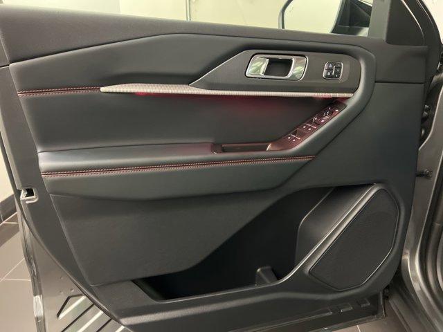 Photo of 2025 Carbonized Gray Metallic Ford Explorer