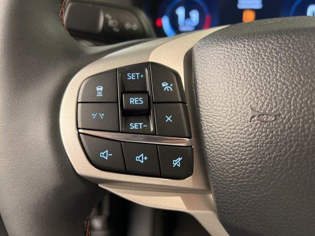 Photo of 2025 Star White Ford Explorer