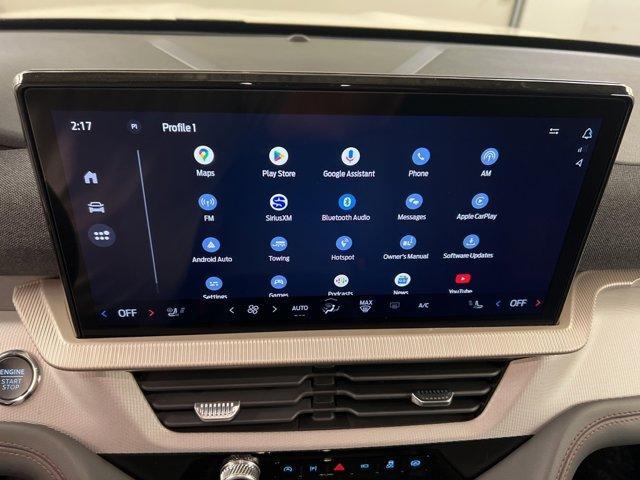 Photo of 2025 Star White Ford Explorer