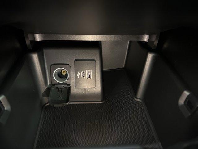 Photo of 2025 Star White Ford Explorer