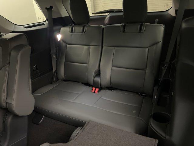 Photo of 2025 Star White Ford Explorer