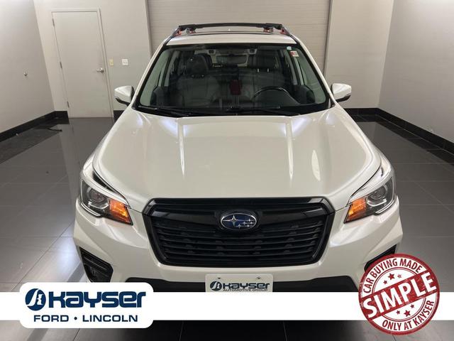 Photo of 2020 Crystal White Pearl Subaru Forester