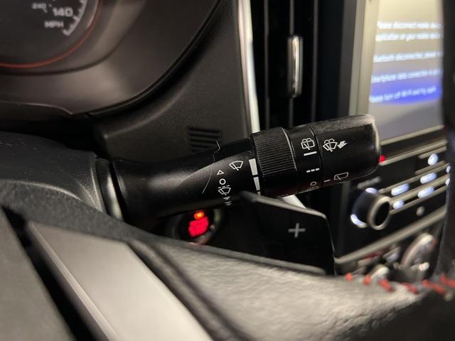 Photo of 2020 Crystal White Pearl Subaru Forester