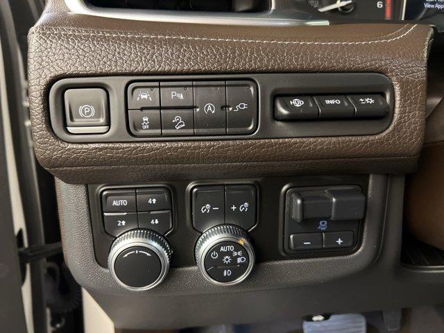 Photo of 2021 White Frost Tri-Coat GMC Yukon