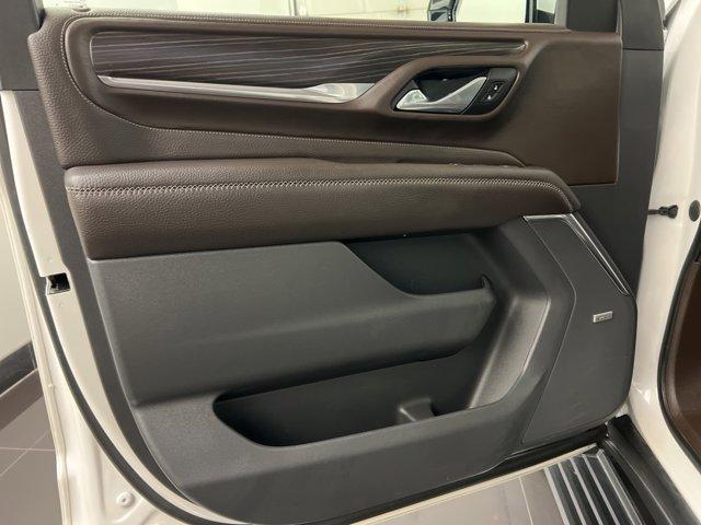 Photo of 2021 White Frost Tri-Coat GMC Yukon