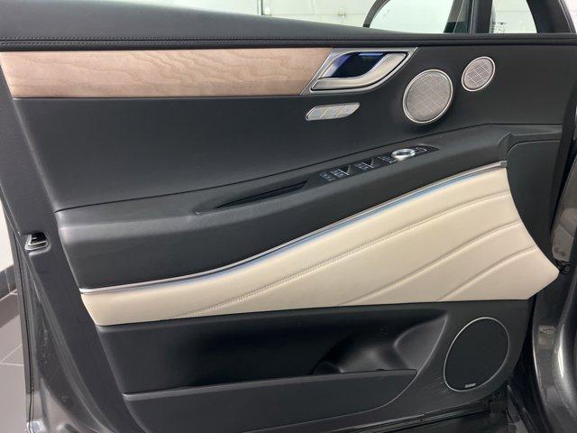 Photo of 2021 Himalayan Gray Genesis GV80