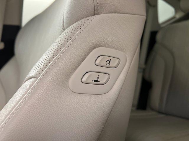 Photo of 2021 Himalayan Gray Genesis GV80