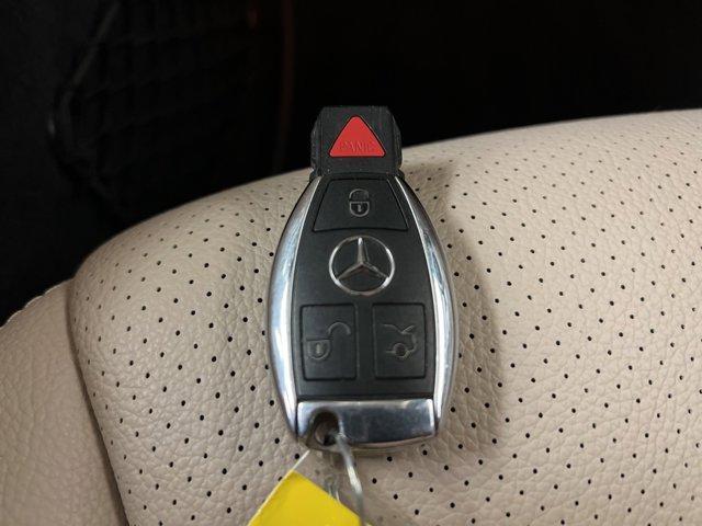 Photo of 2017 Polar White Mercedes-Benz C-Class