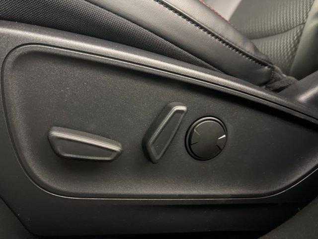 Photo of 2025 Star White Ford Escape