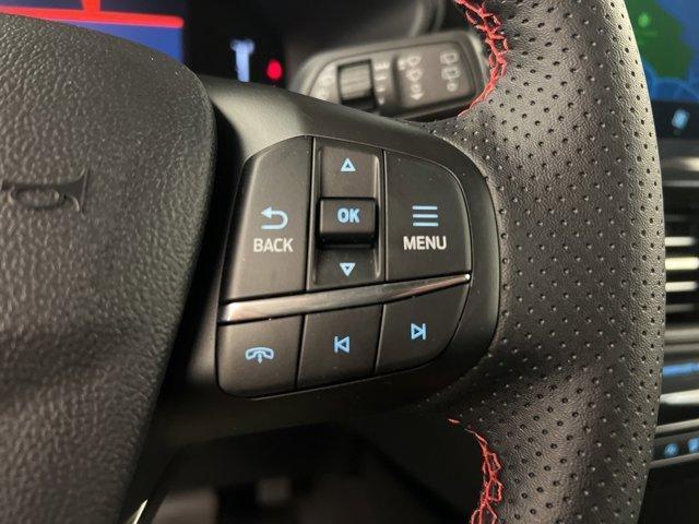 Photo of 2025 Star White Ford Escape