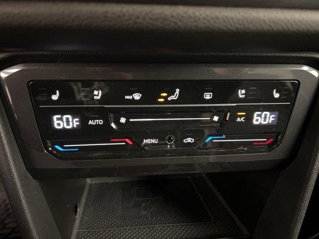 Photo of 2022 Deep Black Pearl Effect Volkswagen Tiguan