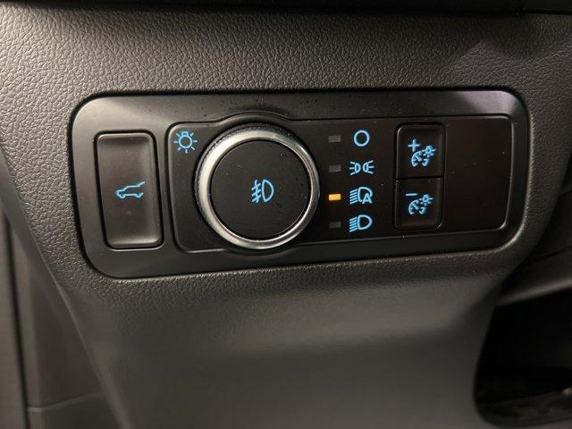 Photo of 2022 Star White Ford Escape