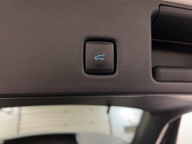 Photo of 2022 Star White Ford Escape