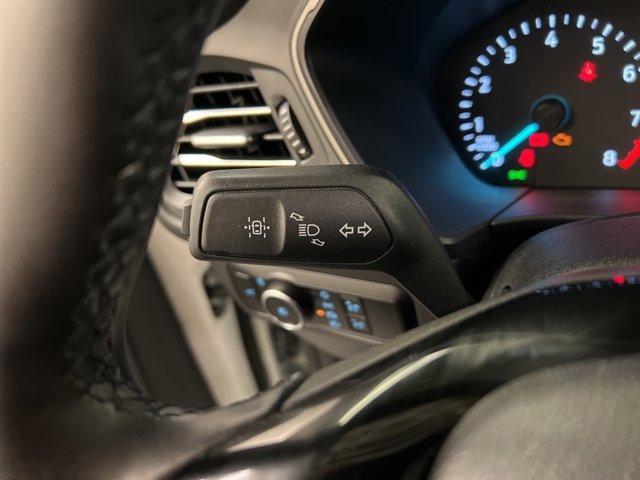 Photo of 2022 Star White Ford Escape