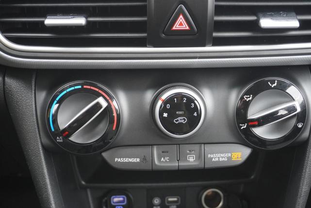 Photo of 2020 Blue Hyundai KONA