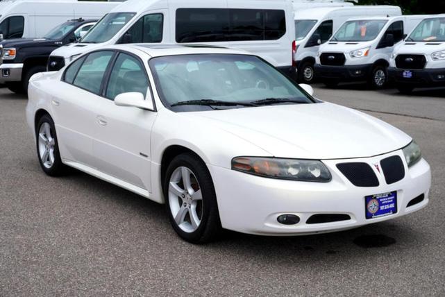 Photo of 2005 Gold Pontiac Bonneville