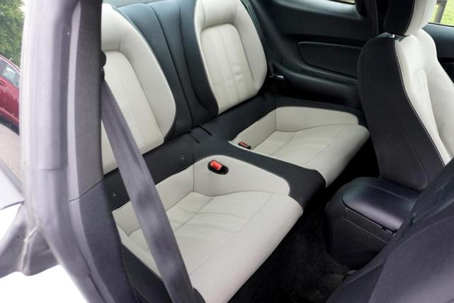 Photo of 2018 White Ford Mustang