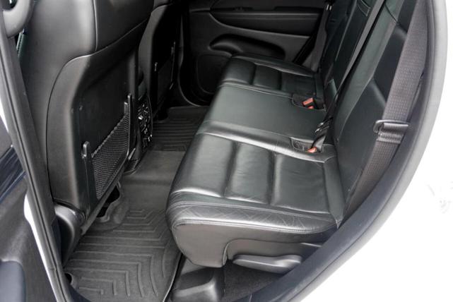 Photo of 2020 White Jeep Grand Cherokee
