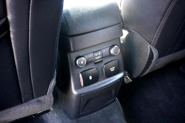 Photo of 2018 Silver Ford Explorer