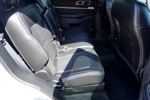 Photo of 2018 Silver Ford Explorer