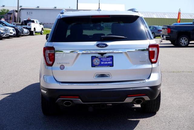 Photo of 2018 Silver Ford Explorer