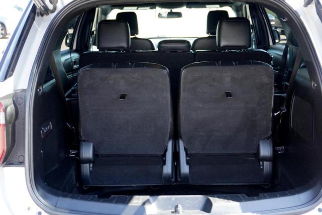 Photo of 2018 Silver Ford Explorer