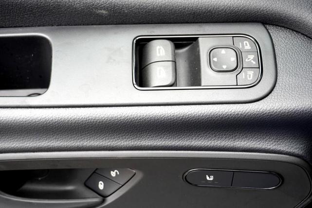Photo of 2025 White Mercedes-Benz Sprinter 2500
