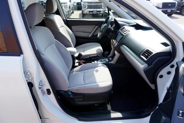 Photo of 2017 Crystal White Pearl Subaru Forester