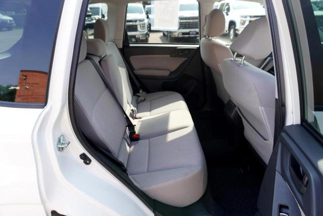Photo of 2017 Crystal White Pearl Subaru Forester