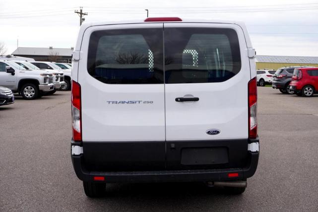 Photo of 2022 White Ford Transit-250