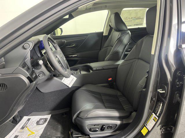 Photo of 2025 Cloudburst Gray Lexus ES 350