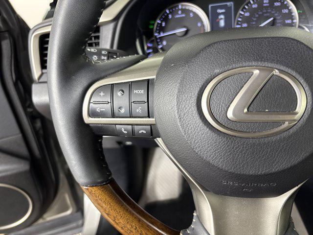 Photo of 2018 Atomic Silver Lexus RX 350