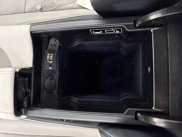 Photo of 2018 Atomic Silver Lexus RX 350