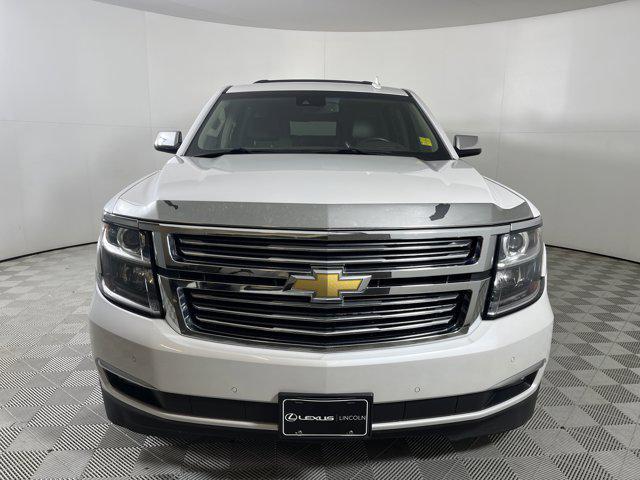 Photo of 2016 Iridescent Pearl Tricoat Chevrolet Suburban
