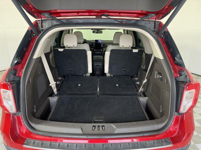 Photo of 2022 Rapid Red Metallic Tinted Clearcoat Ford Explorer
