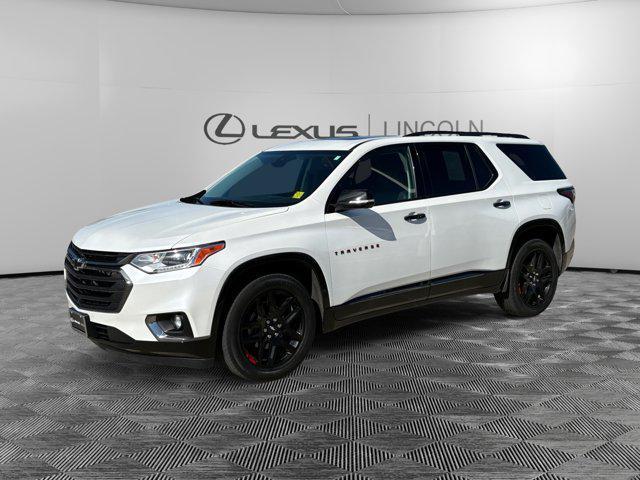 Photo of 2020 Iridescent Pearl Tricoat Chevrolet Traverse